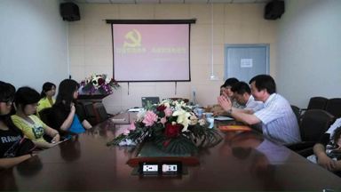 加强党性修养，永葆党员先进性――h图书馆